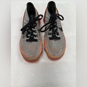 Nike Women’s 7.5 Vapormax Flyknit Running Shoes